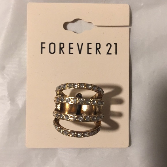 Forever 21 Jewelry - NWT Band ring